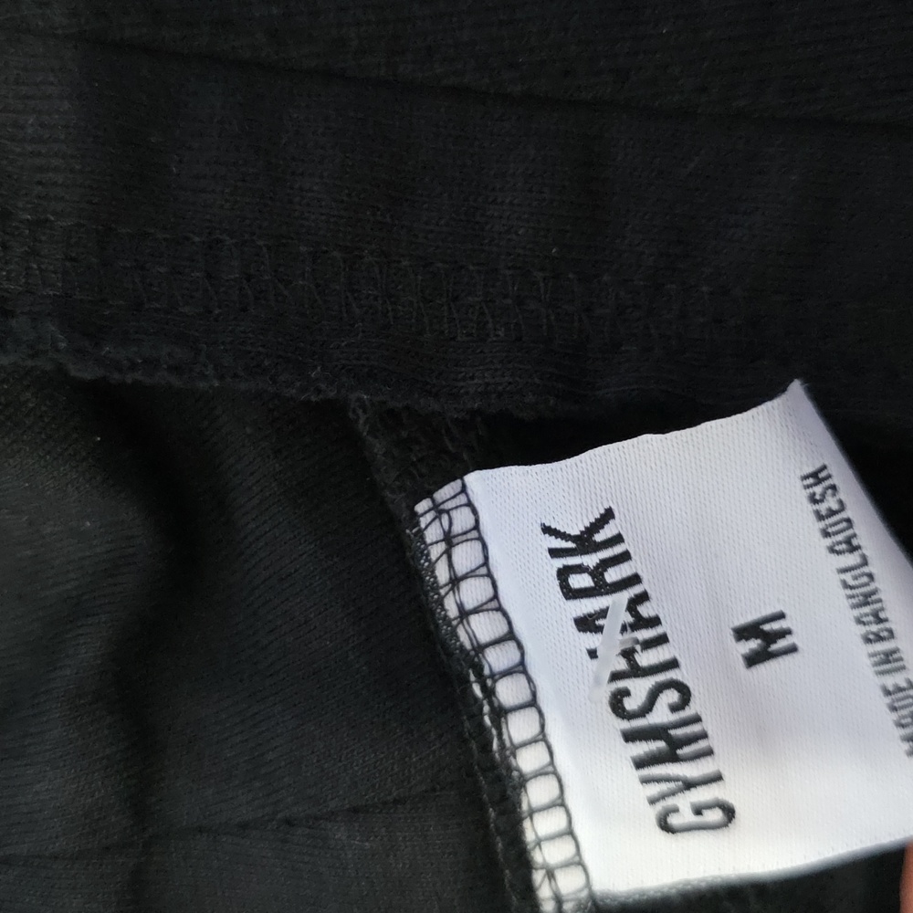 Gymshark Black V-Neck Sweater - Picture 4 of 10